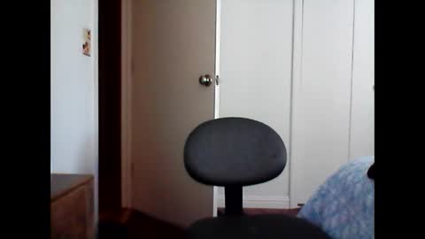 mackdocc001 online show from December 2024 04:05:02 PM