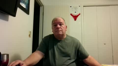 mackdocc001 online show from December 2025 03:30:01 PM