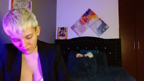 Noah Askew online show from September 2025 09:37:01 PM