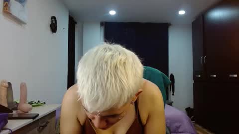 Noah Askew online show from February 2026 10:40:01 PM