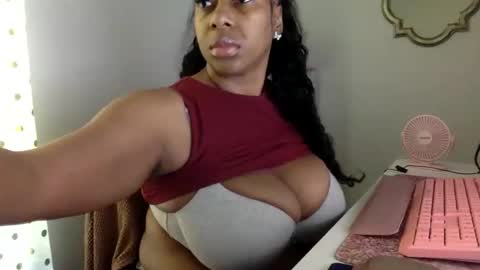 madam_glam online show from June 2026 03:50:01 PM