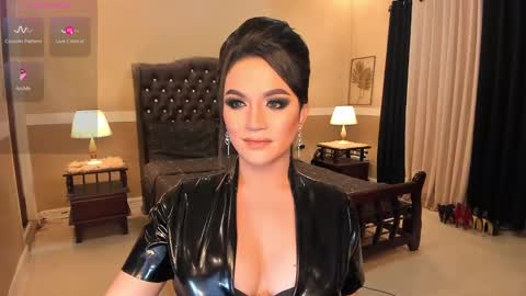 Snapshot of madammistressdominatrixxx chatting on February 2025 06:39:02 AM Alison Kloss online show from February 2025 06:39:02 AM