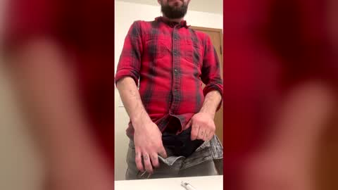 madbanjo online show from April 2026 07:28:01 PM