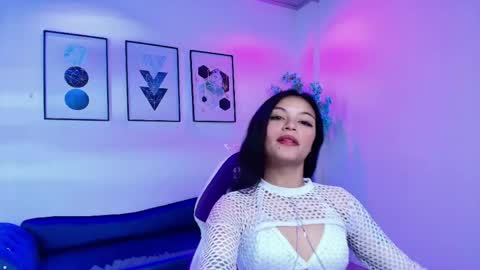 maddie_t18 online show from April 2026 11:37:01 AM