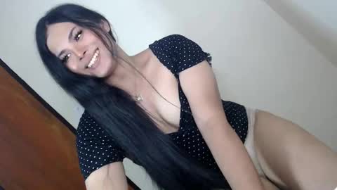 Im ZY DONT FORGET TO FOLLOW ME - online show from November 2025 02:00:01 AM