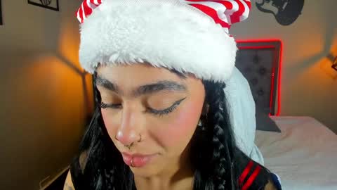 Maddie online show from December 2024 06:37:02 PM