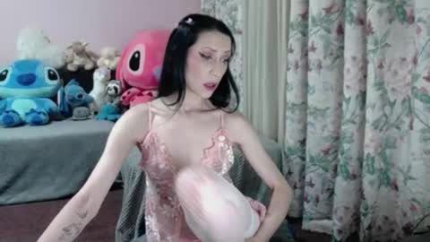 Snapshot of maddison_summer chatting on June 2026 10:47:01 PM Maddison Summer online show from June 2026 10:47:01 PM