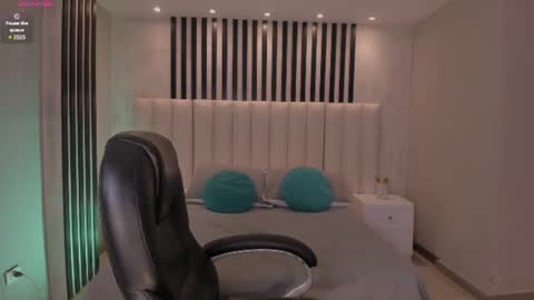 Maddison online show from June 2026 03:25:01 AM