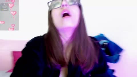 Snapshot of maddy_14 chatting on January 2025 03:41:01 PM Maddy UwU online show from January 2025 03:41:01 PM