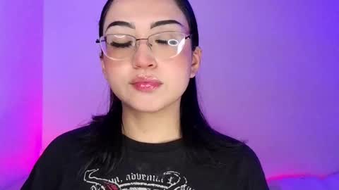 Snapshot of maddyghost chatting on September 2025 10:44:01 PM Please followme and rate me your thumbs up online show from September 2025 10:44:01 PM