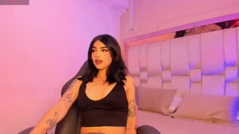 Snapshot of maddyperez8 chatting on June 2026 03:29:02 AM BELLA online show from June 2026 03:29:02 AM