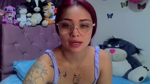 Snapshot of madeleine_2018 chatting on April 2026 04:22:01 PM sofia online show from April 2026 04:22:01 PM