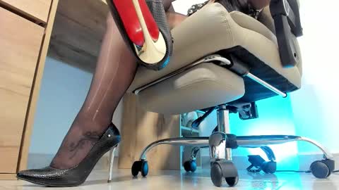 Madeleine  online show from February 2026 01:34:01 AM