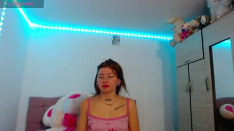 Snapshot of madelen_2 chatting on May 2026 09:32:02 PM madelen_2 online show from May 2026 09:32:02 PM