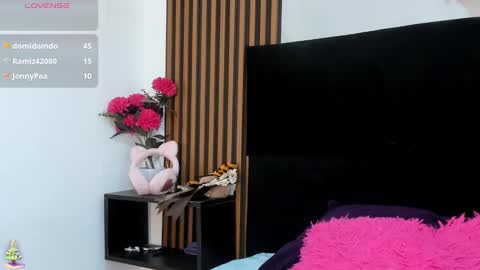 Snapshot of madelin_clerk chatting on December 2024 02:10:02 AM Madelin Clerk online show from December 2024 02:10:02 AM