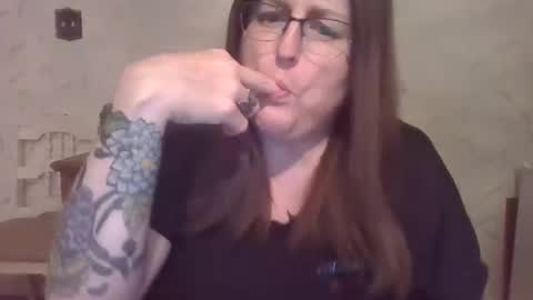 Snapshot of madelinebeau chatting on April 2026 04:11:01 AM madelinebeau online show from April 2026 04:11:01 AM