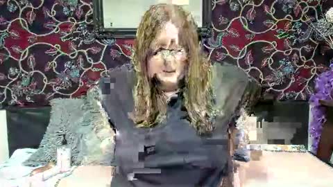Snapshot of madelinebeau chatting on April 2026 10:40:01 PM madelinebeau online show from April 2026 10:40:01 PM
