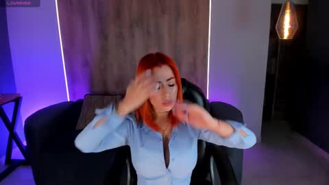 Snapshot of madelinefox_ chatting on February 2025 08:01:01 AM Madeline online show from February 2025 08:01:01 AM