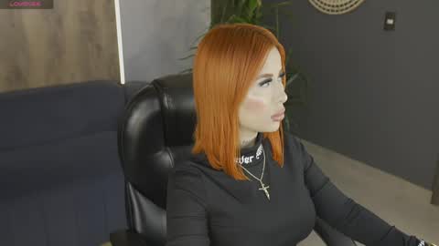 Snapshot of madelinefox_ chatting on May 2026 09:38:01 AM Madeline online show from May 2026 09:38:01 AM