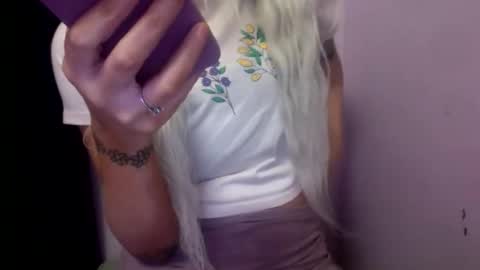 madeline online show from November 2025 02:25:02 AM