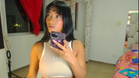 Snapshot of madeyn_roses chatting on November 2025 11:51:02 PM madelyn roses online show from November 2025 11:51:02 PM