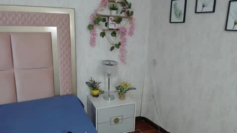 madhison_5 online show from February 2026 12:49:01 PM