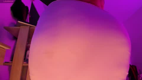 Madisson Smith  online show from December 2025 06:45:01 PM