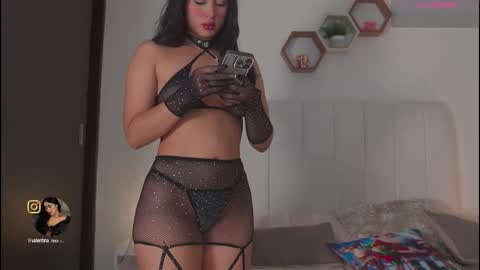 Valentina   1030   530  -  online show from December 2025 07:06:01 AM