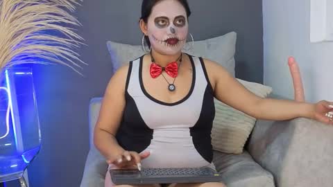 Madison online show from October 2025 02:21:01 AM