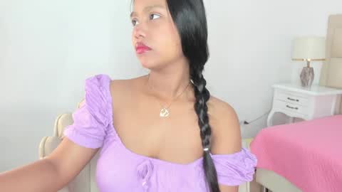 Snapshot of madisongomez16 chatting on May 2026 11:39:02 AM madisongomez16 online show from May 2026 11:39:02 AM