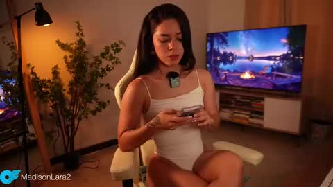 Snapshot of madisonlara chatting on November 2025 04:01:02 PM madisonlara online show from November 2025 04:01:02 PM