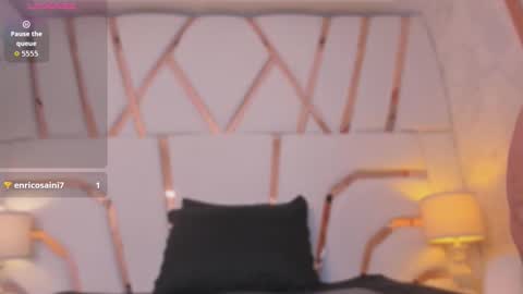    online show from October 2025 10:36:01 PM