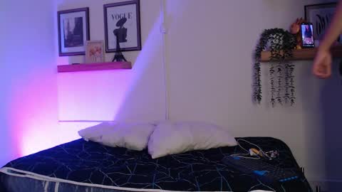    online show from March 2026 07:03:01 PM