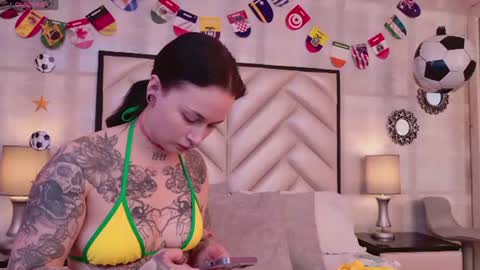 Snapshot of madissonpayton chatting on July 2026 04:02:02 PM MadissonPayton online show from July 2026 04:02:02 PM