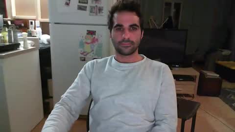 Snapshot of madmax0133 chatting on January 2025 10:45:01 AM Guigui online show from January 2025 10:45:01 AM