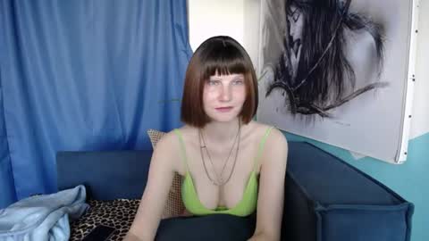 Snapshot of madoka_xxx chatting on June 2026 01:34:01 AM Elizabeth online show from June 2026 01:34:01 AM
