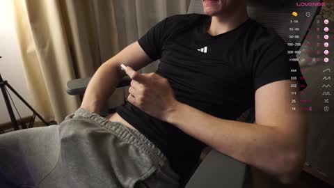 Snapshot of maestro3369 chatting on December 2024 08:05:02 PM Mike XMaestro 3369 online show from December 2024 08:05:02 PM