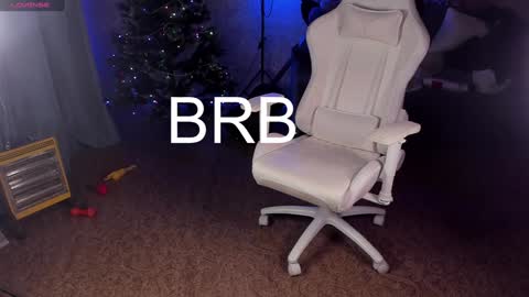 Maevee online show from January 2025 10:26:02 AM