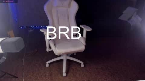 Maevee online show from February 2025 09:55:01 AM