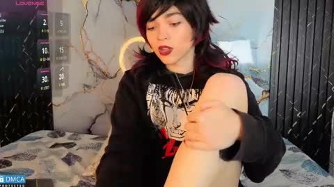 maevekuro online show from November 2025 03:38:01 AM