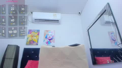 Snapshot of maggy_big_tits chatting on June 2026 12:13:02 AM maggy_big_tits online show from June 2026 12:13:02 AM