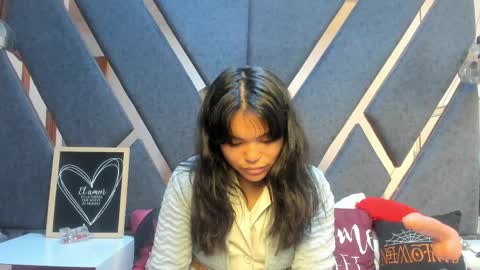 Snapshot of maggyx_69 chatting on May 2026 01:51:02 PM Kimy online show from May 2026 01:51:02 PM