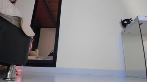   online show from February 2025 03:17:02 PM