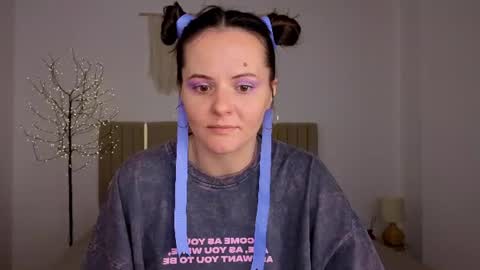 Snapshot of magic_bunnyy chatting on July 2026 08:29:01 AM Milly online show from July 2026 08:29:01 AM