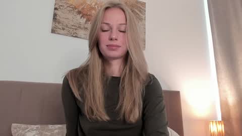 Alice  online show from September 2025 01:14:02 PM