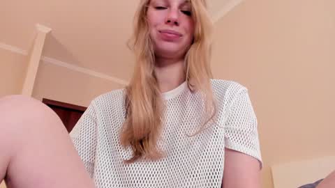 Alice  online show from November 2025 09:12:02 AM