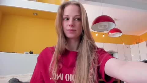 Snapshot of magic_couple13 chatting on May 2026 10:09:02 AM Alice online show from May 2026 10:09:02 AM
