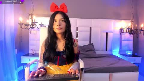 Snapshot of magic_isis_ chatting on February 2026 05:44:01 AM Magic isis online show from February 2026 05:44:01 AM