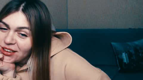 magic_katarina_ online show from January 2025 03:40:01 PM