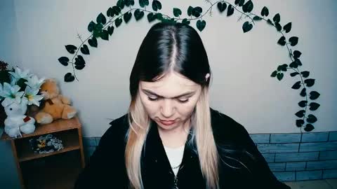 magic_katarina_ online show from February 2025 07:10:01 AM